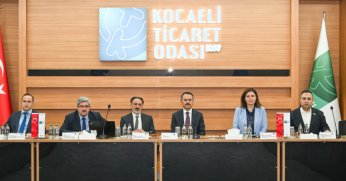 Vali Aktaş, girişimci adaylarının projelerini inceledi