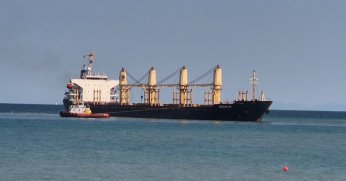 Tekirdağ Açıklarında Yük Gemisi Karaya Oturdu 