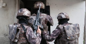 Ünlüleri kapsayan eş zamanlı uyuşturucu operasyonu