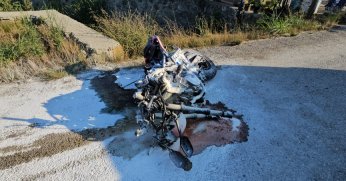 20 yaşındaki motosikletli feci şekilde hayatını kaybetti 