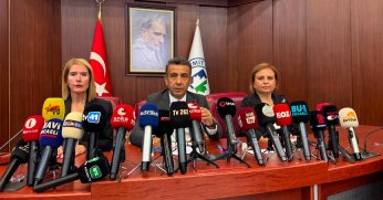İzmit Belediyesi’nde kritik toplantı başladı