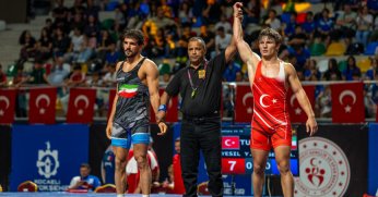 Uluslararası Güreş Turnuvası’na Türk sporcular damga vurdu 