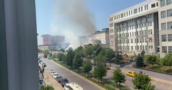  Adliye bahçesinde yangın çıktı