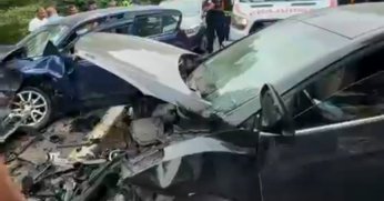 Kandıra'da feci kaza: 6 yaralı! 