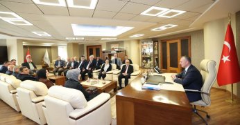 Başkan Büyükakın Kandıra Teşkilatını ağırladı