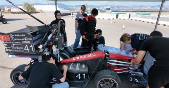 Genç mühendisler formula yarışlarına hazırlanıyor