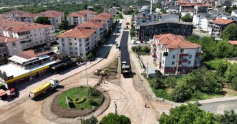 Gölcük'te Ergenekon Caddesi kavşağı yenileniyor