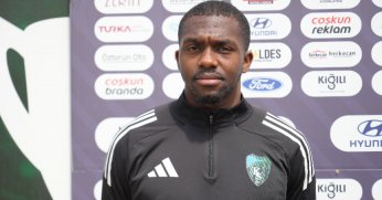 Dijksteel’den net mesaj: “Hocam nerede görev verirse oynarım”