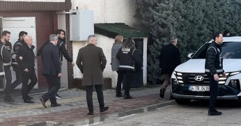 Bursa'da belediye başkanı ve ailesi gözaltında