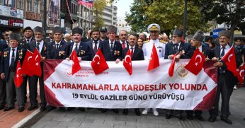 “Kahramanlarla Kardeşlik Yolunda” Yürüyüşü