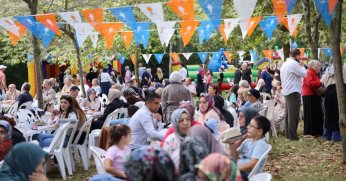 AK Parti İzmit Teşkilatı piknikte buluştu