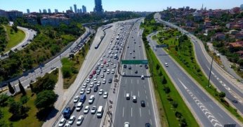TEM'in İstanbul istikameti yeniden ulaşıma açıldı