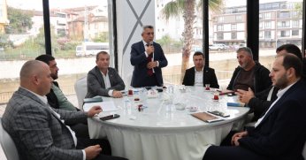 Başkan Ölmez muhtarlarla buluştu: Önceliğimiz hizmet