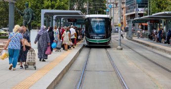 Akçaray, günlük 85 bin 546 yolcuyla rekor kırdı