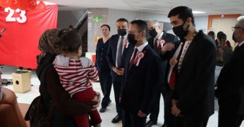 Vali Aktaş’tan tedavi gören çocuklara sürpriz