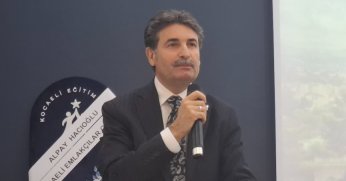Ayhan Sefer Üstün Kocaeli’den Seslendi: “İnadına Sahada Olacağız”