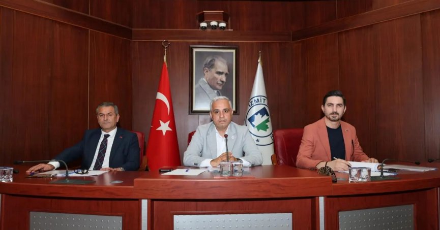 İzmit Belediye Meclisi’nde grup kararı netleşti
